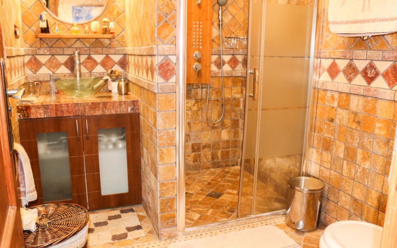 Chalet de 4 habitaciones en Los Urrutias en venta con piscina - 1.080.000 € (Ref: 9805141)