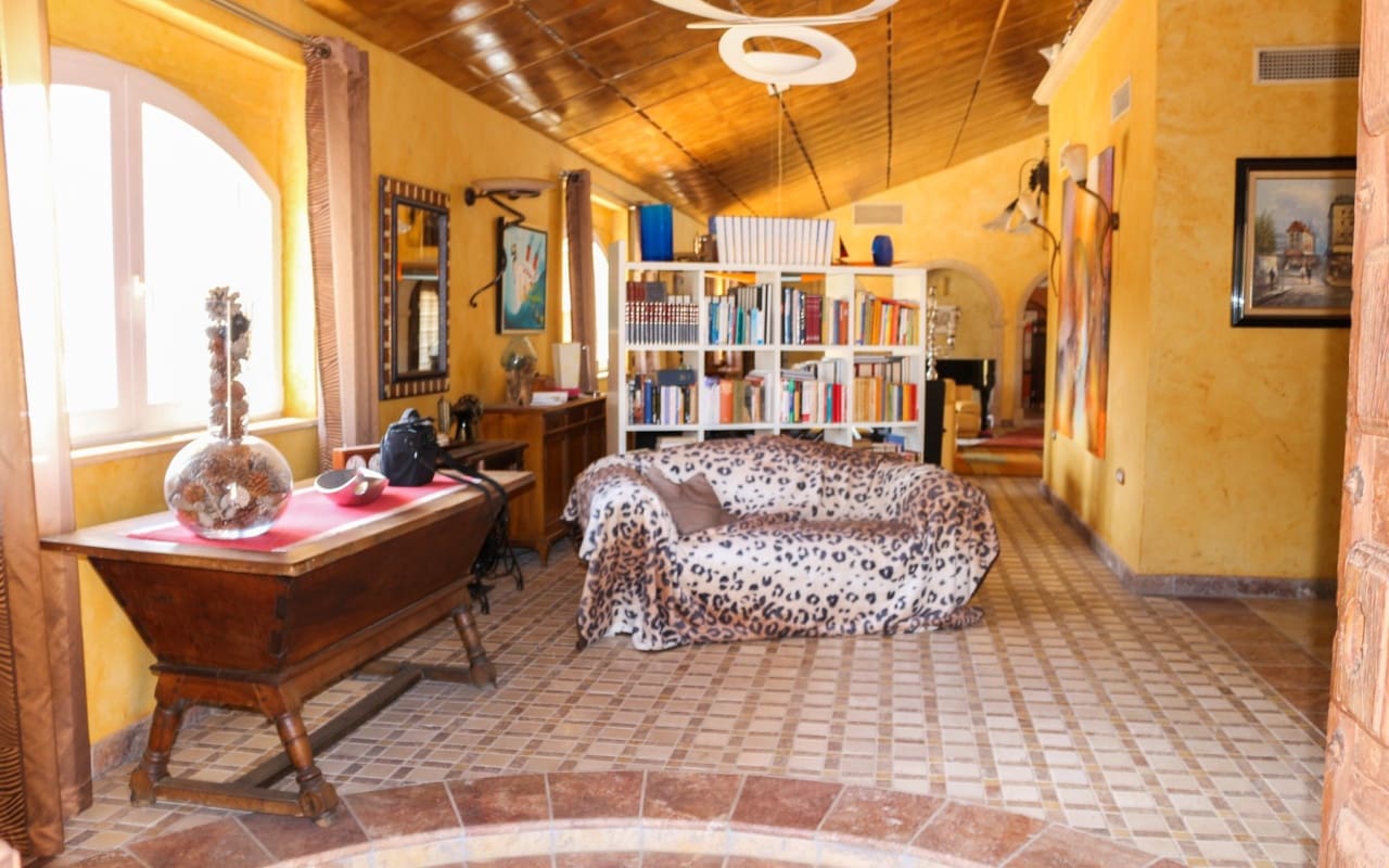 Chalet de 4 habitaciones en Los Urrutias en venta con piscina - 1.080.000 € (Ref: 9805141)