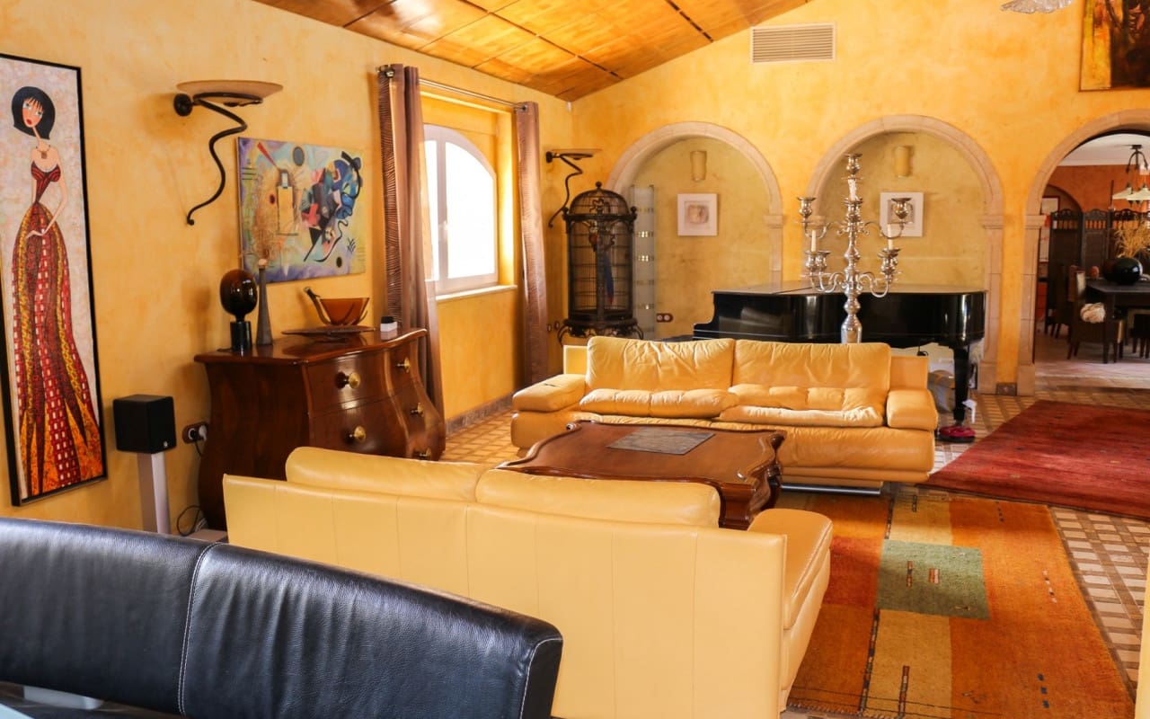 Chalet de 4 habitaciones en Los Urrutias en venta con piscina - 1.080.000 € (Ref: 9805141)