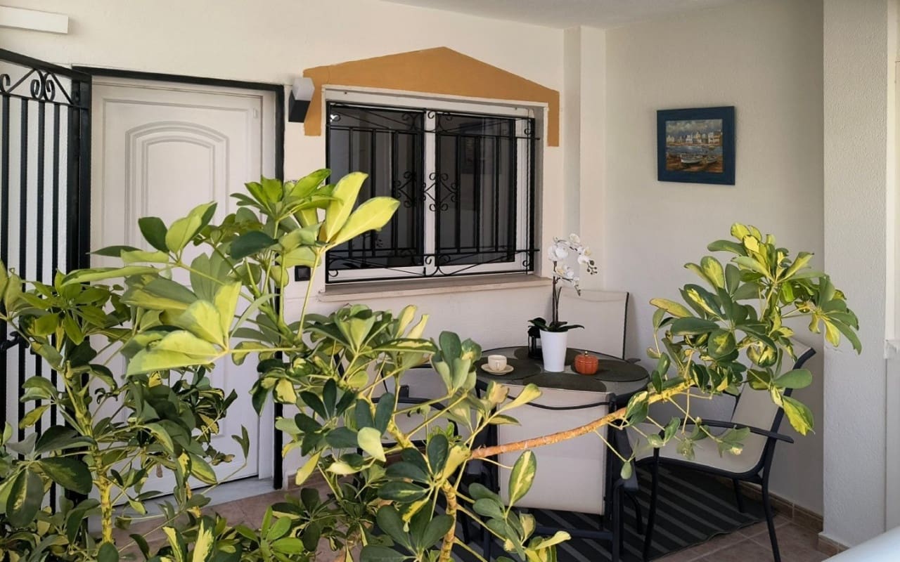 3 Zimmer Haus zu verkaufen in Orihuela Costa mit Pool - 277.900 € (Ref: 9805142)