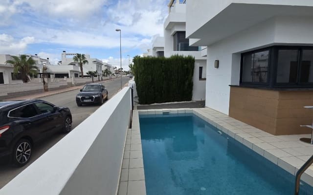 3 quarto Moradia para venda em Ciudad Quesada, Rojales com piscina - 470 000 € (Ref: 9805143)