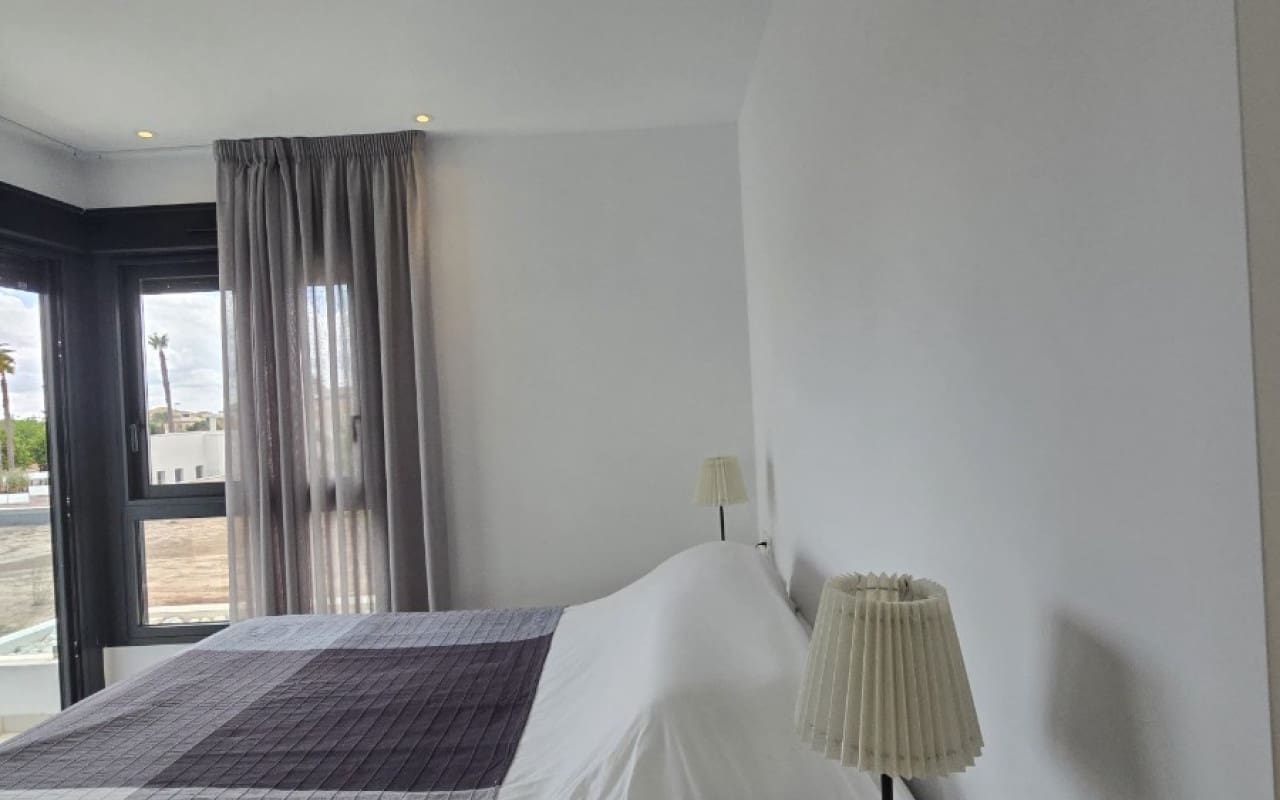 3 bedroom Villa for sale in Ciudad Quesada with pool - € 470,000 (Ref: 9805143)