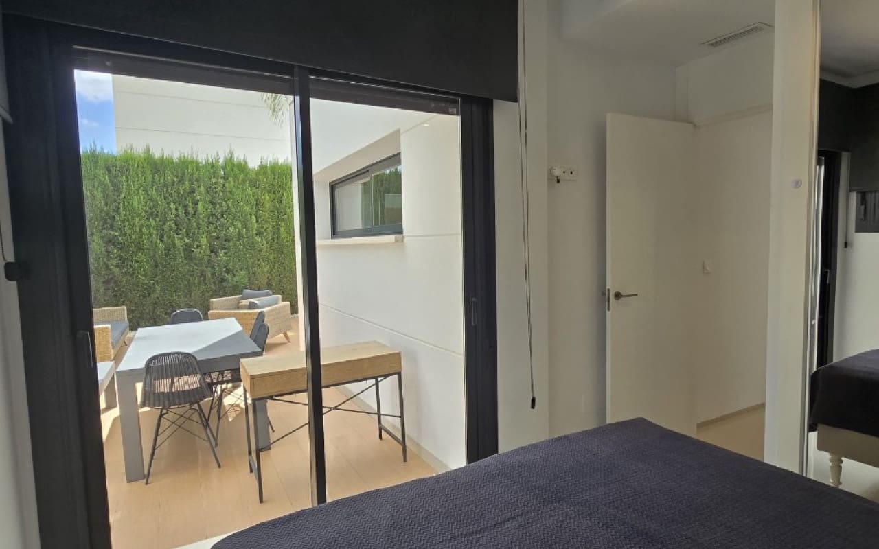 3 bedroom Villa for sale in Ciudad Quesada with pool - € 470,000 (Ref: 9805143)