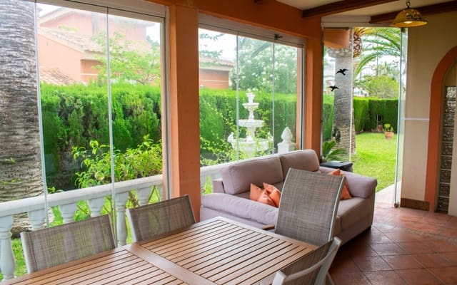 3 bedroom Villa for sale in Cabo Roig, Orihuela with pool - € 790,000 (Ref: 9805144)