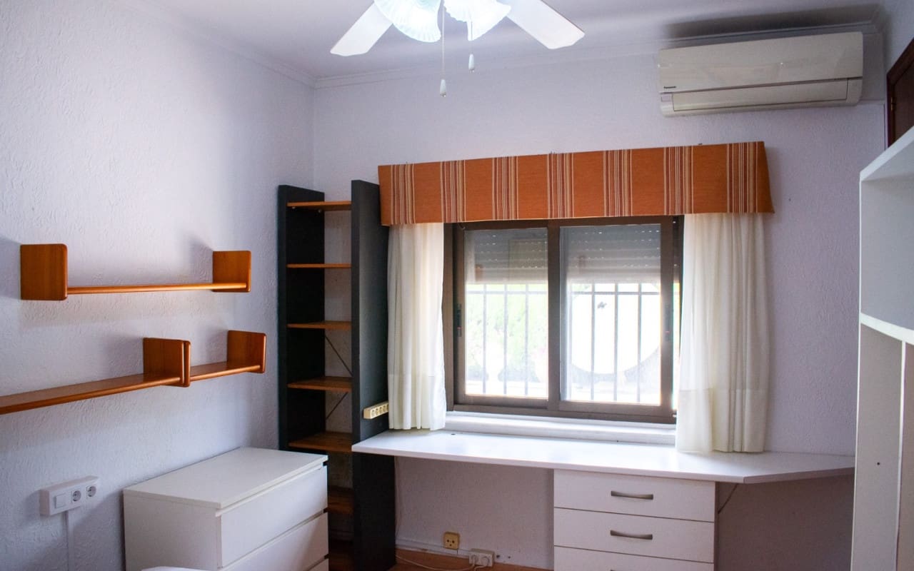 3 bedroom Villa for sale in Orihuela Costa with pool - € 790,000 (Ref: 9805144)