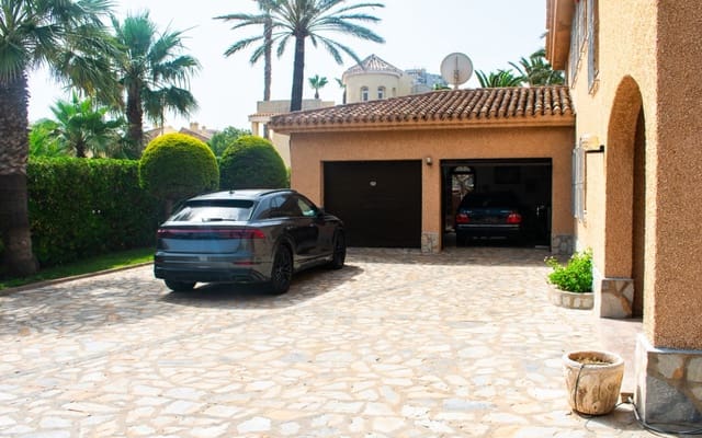 3 quarto Moradia para venda em La Manga del Mar Menor com piscina - 1 490 000 € (Ref: 9805145)