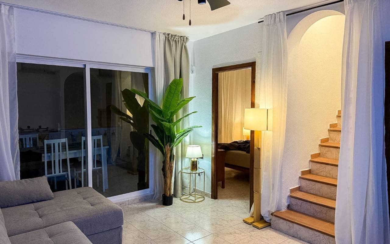 3 slaapkamer Penthouse te koop in La Mata met zwembad - € 269.000 (Ref: 9805147)