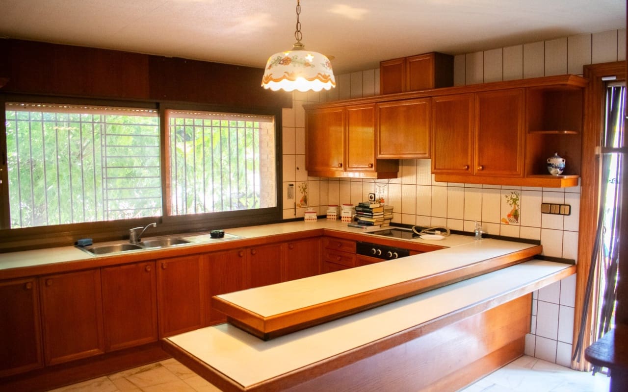 Chalet de 5 habitaciones en Llano de Brujas en venta - 726.000 € (Ref: 9805148)