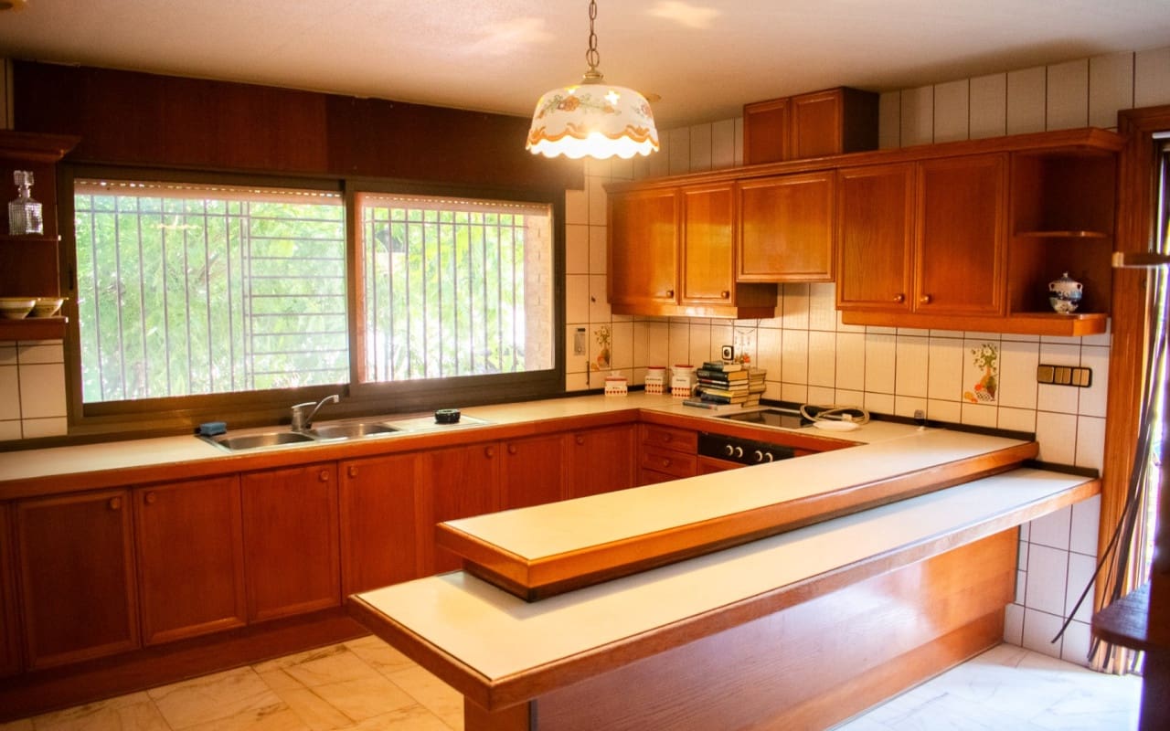 Chalet de 5 habitaciones en Llano de Brujas en venta - 726.000 € (Ref: 9805148)