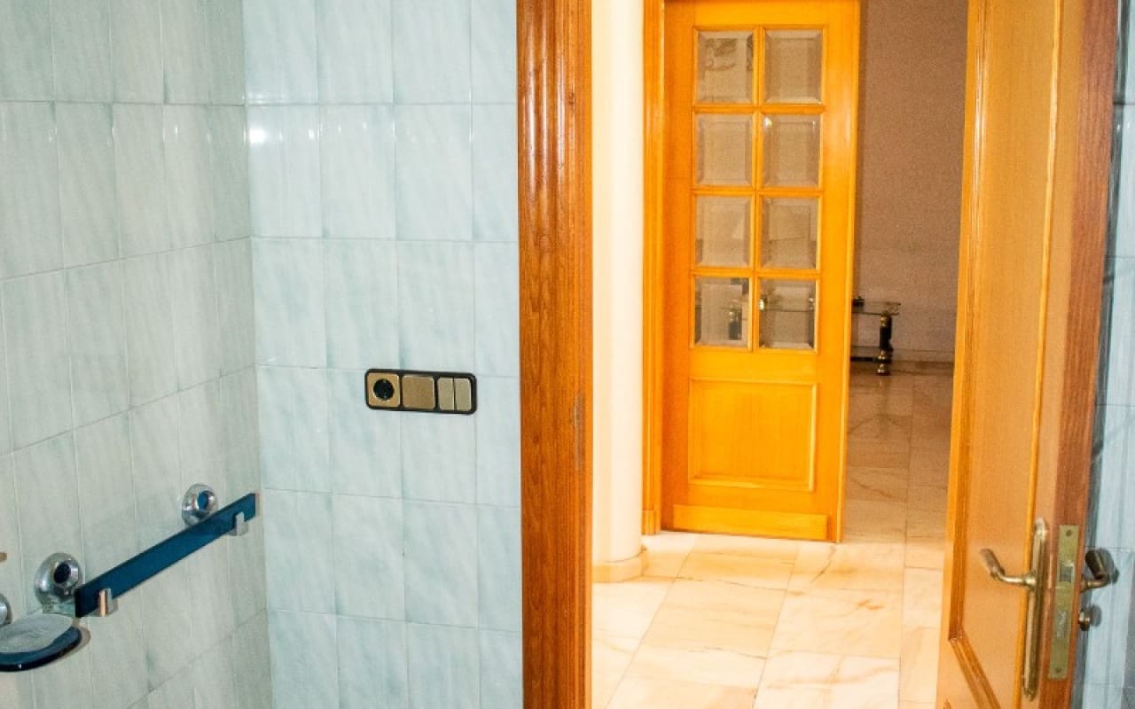 Chalet de 5 habitaciones en Llano de Brujas en venta - 726.000 € (Ref: 9805148)