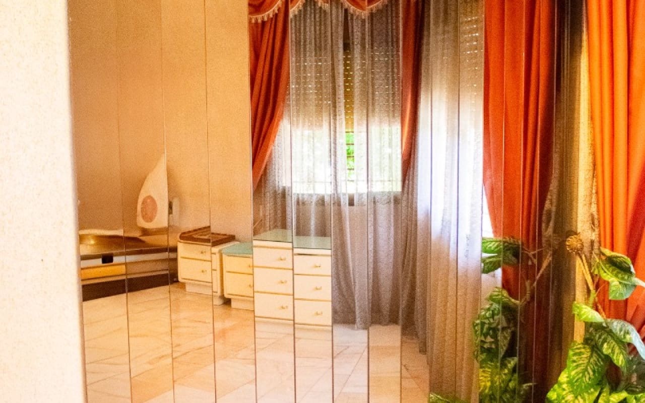 Chalet de 5 habitaciones en Llano de Brujas en venta - 726.000 € (Ref: 9805148)