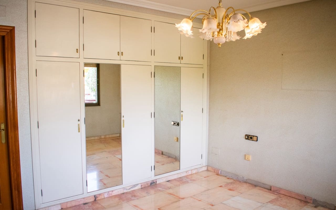 Chalet de 5 habitaciones en Llano de Brujas en venta - 726.000 € (Ref: 9805148)