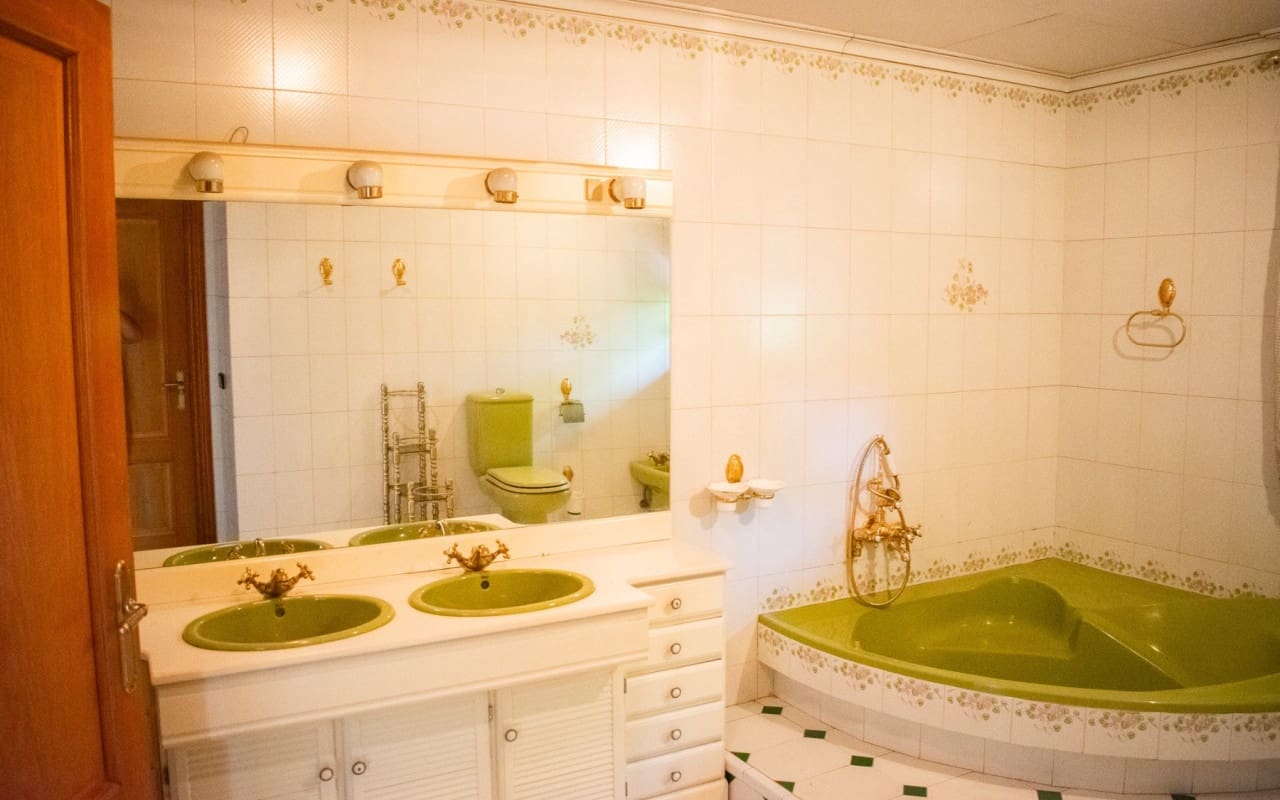 Chalet de 5 habitaciones en Llano de Brujas en venta - 726.000 € (Ref: 9805148)