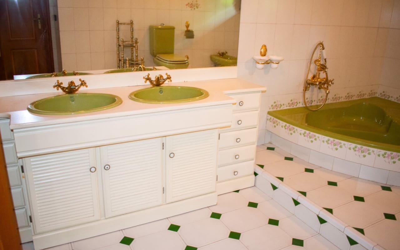 Chalet de 5 habitaciones en Llano de Brujas en venta - 726.000 € (Ref: 9805148)