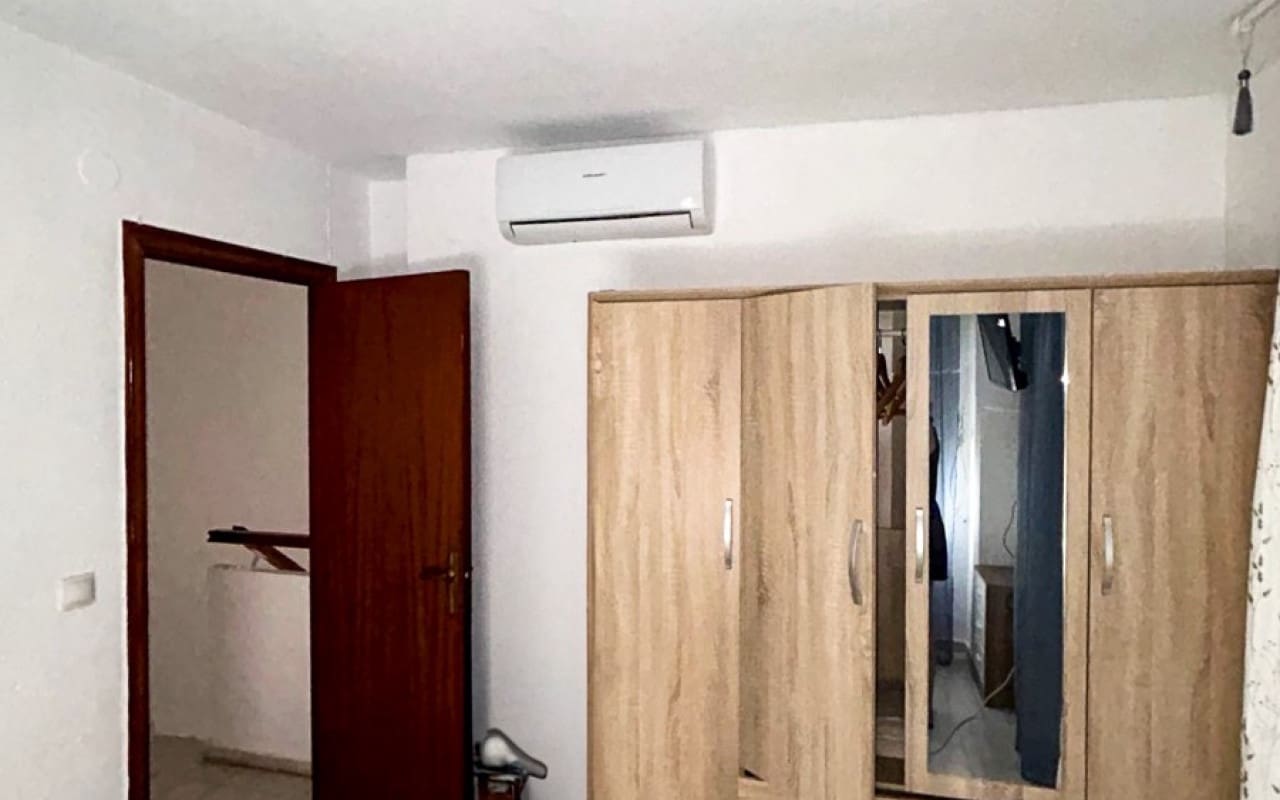 Casa de 3 habitaciones en Torrevieja en venta - 230.500 € (Ref: 9805149)