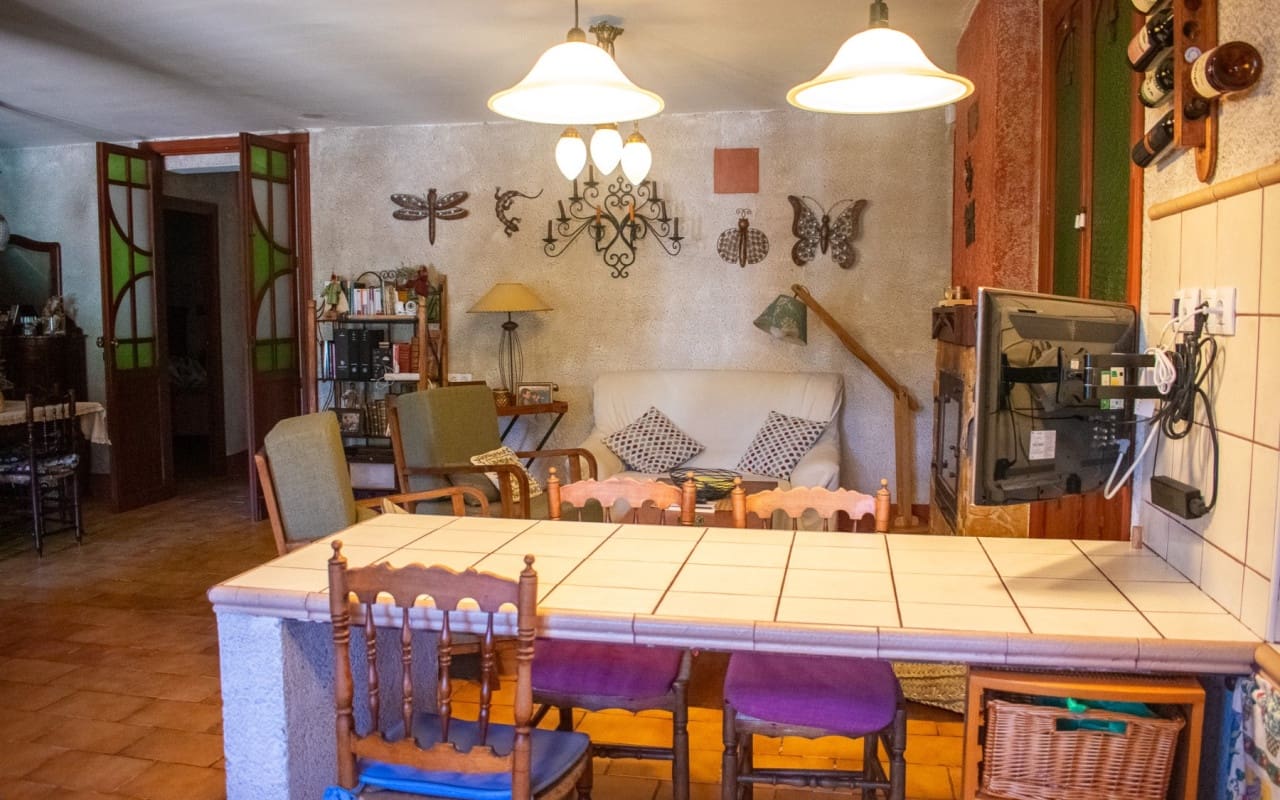 8 soveværelse Villa til salg i Onil med swimmingpool - € 2.000.000 (Ref: 9805150)