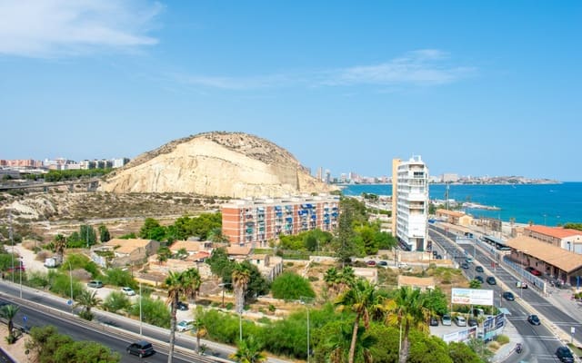 2 camera da letto Attico in vendita in Raval Roig - Virgen del Socorro, Alicante città - 625.000 € (Rif: 9805151)