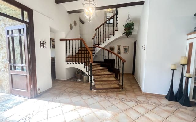 7 slaapkamer Halfvrijstaande villa te koop in Centro ciudad, Javea / Xàbia met zwembad - € 1.800.000 (Ref: 9805155)