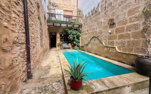 7 slaapkamer Halfvrijstaande villa te koop in Centro ciudad, Javea / Xàbia met zwembad - € 1.800.000 (Ref: 9805155)