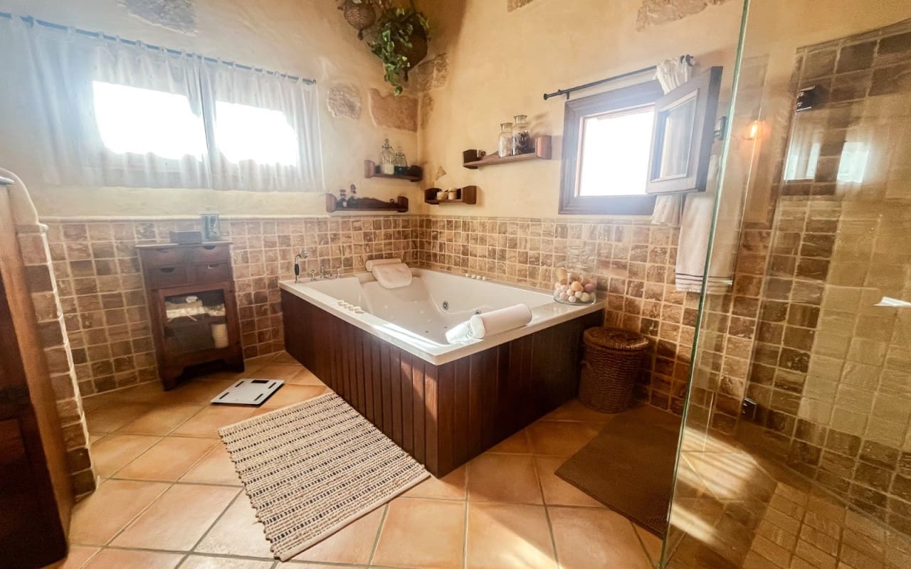 7 slaapkamer Halfvrijstaande villa te koop in Javea / Xabia met zwembad - € 1.800.000 (Ref: 9805155)