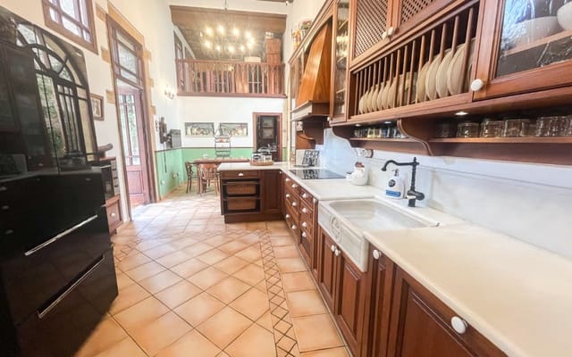 7 slaapkamer Halfvrijstaande villa te koop in Centro ciudad, Javea / Xàbia met zwembad - € 1.800.000 (Ref: 9805155)