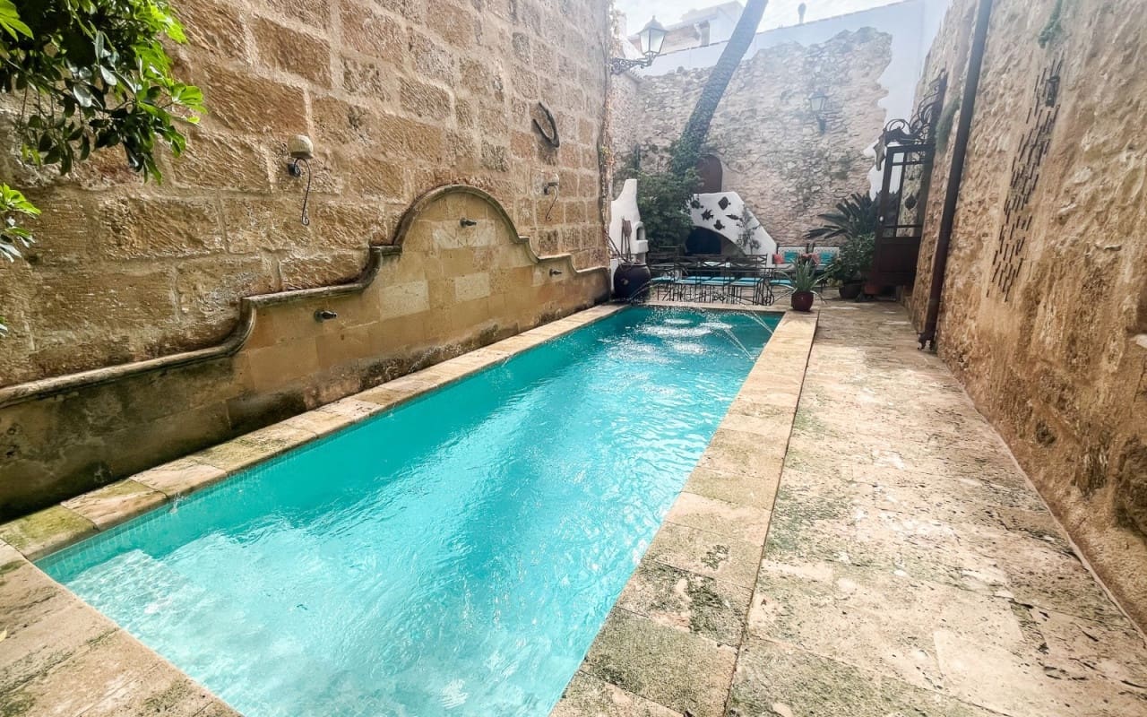 7 slaapkamer Halfvrijstaande villa te koop in Javea / Xabia met zwembad - € 1.800.000 (Ref: 9805155)