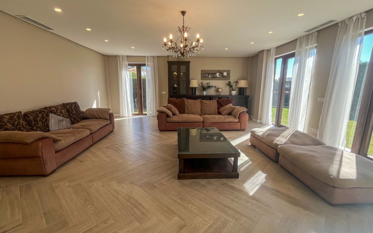 4 Zimmer Villa zu verkaufen in Finestrat mit Pool - 1.050.000 € (Ref: 9805156)