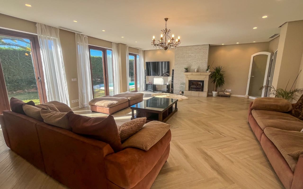 4 Zimmer Villa zu verkaufen in Finestrat mit Pool - 1.050.000 € (Ref: 9805156)