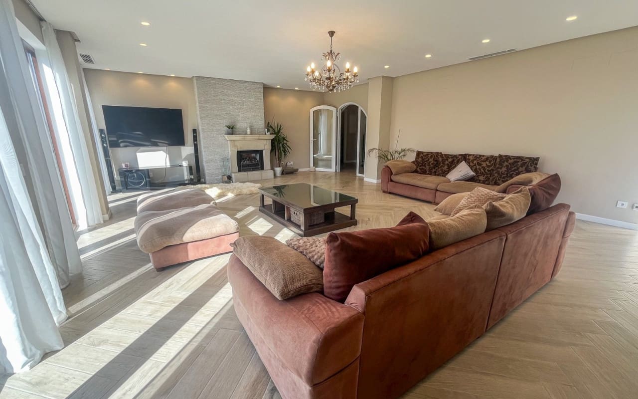 4 Zimmer Villa zu verkaufen in Finestrat mit Pool - 1.050.000 € (Ref: 9805156)