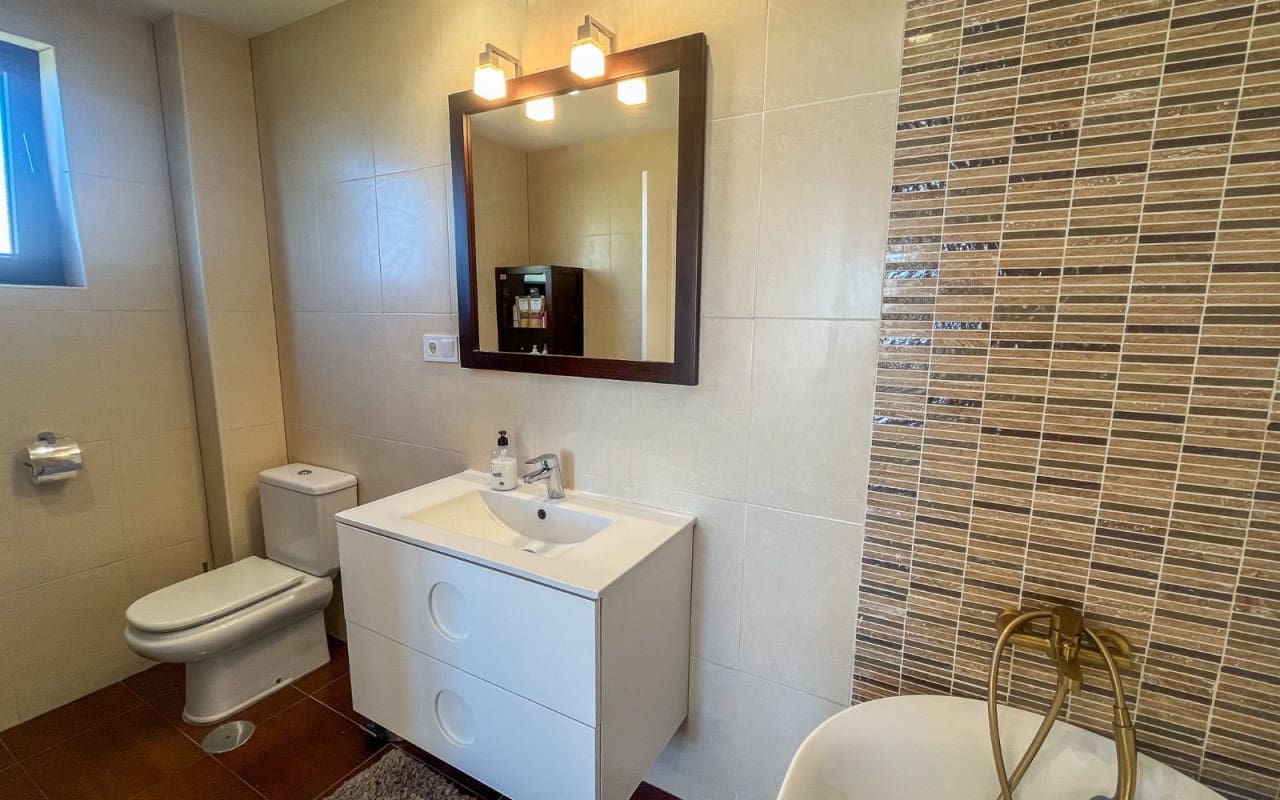 4 Zimmer Villa zu verkaufen in Finestrat mit Pool - 1.050.000 € (Ref: 9805156)