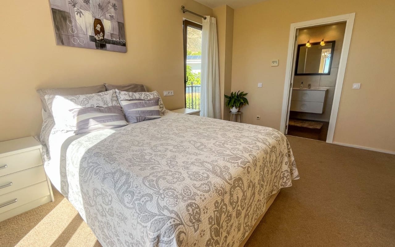 4 Zimmer Villa zu verkaufen in Finestrat mit Pool - 1.050.000 € (Ref: 9805156)