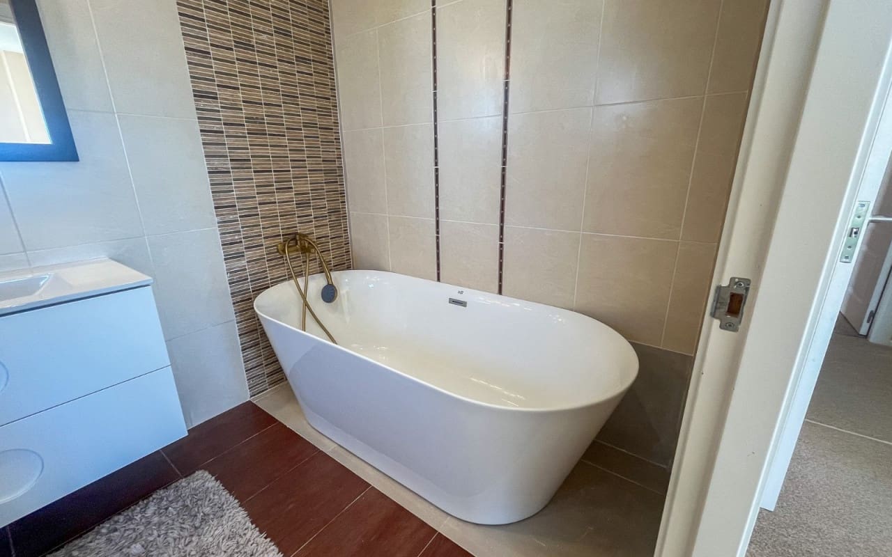 4 Zimmer Villa zu verkaufen in Finestrat mit Pool - 1.050.000 € (Ref: 9805156)