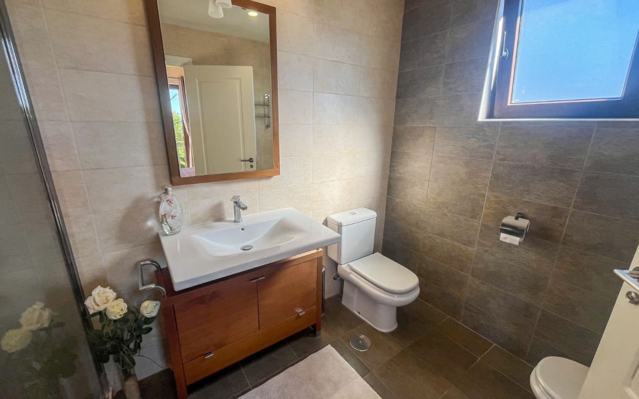 4 Zimmer Villa zu verkaufen in Finestrat mit Pool - 1.050.000 € (Ref: 9805156)