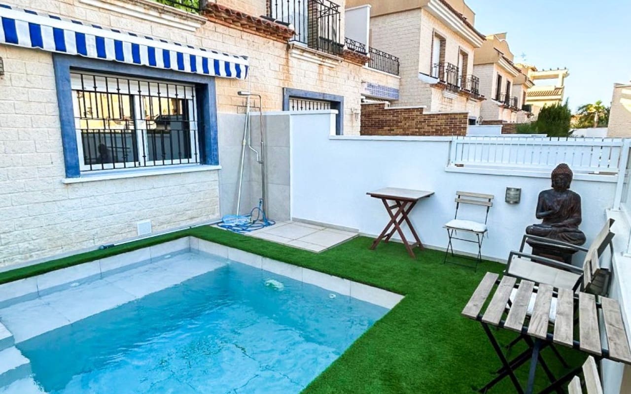 3 sovrum Radhus till salu i Torre de la Horadada med pool - 383 300 € (Ref: 9805158)