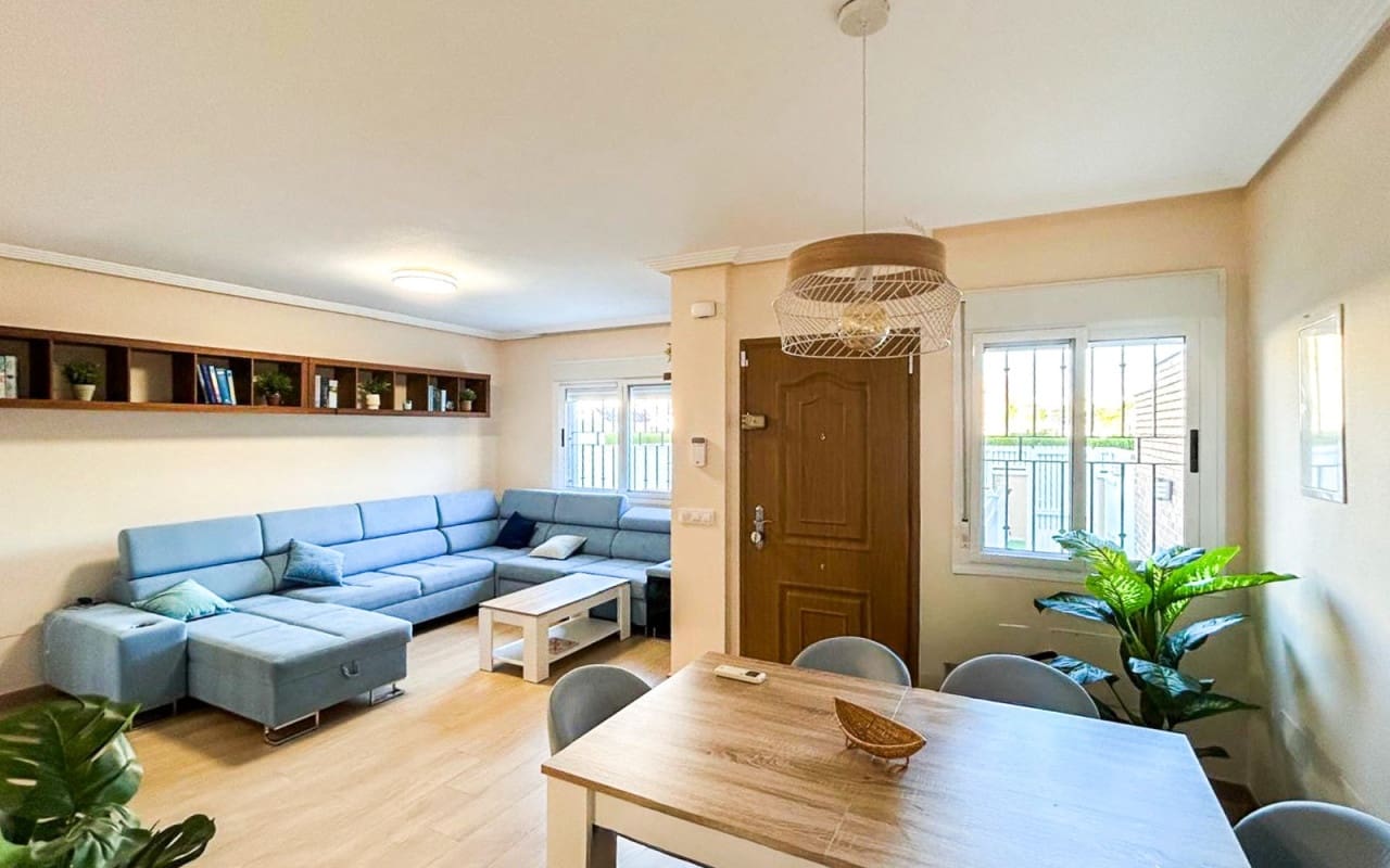 3 sovrum Radhus till salu i Torre de la Horadada med pool - 383 300 € (Ref: 9805158)