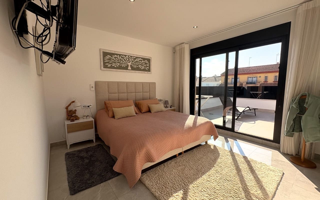 3 sypialnia Dom blizniak na sprzedaż w San Pedro del Pinatar z basenem - 420 000 € (Ref: 9805160)