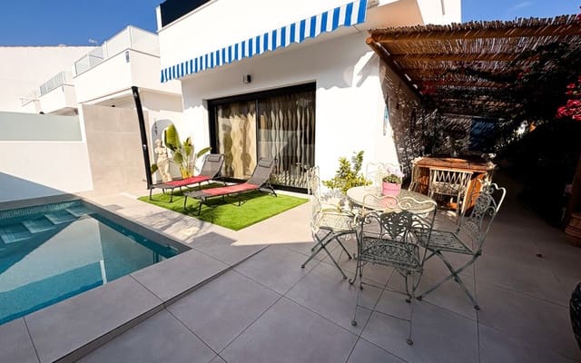 3 sypialnia Dom blizniak na sprzedaż w San Pedro del Pinatar ciudad, San Pedro del Pinatar z basenem - 420 000 € (Ref: 9805160)