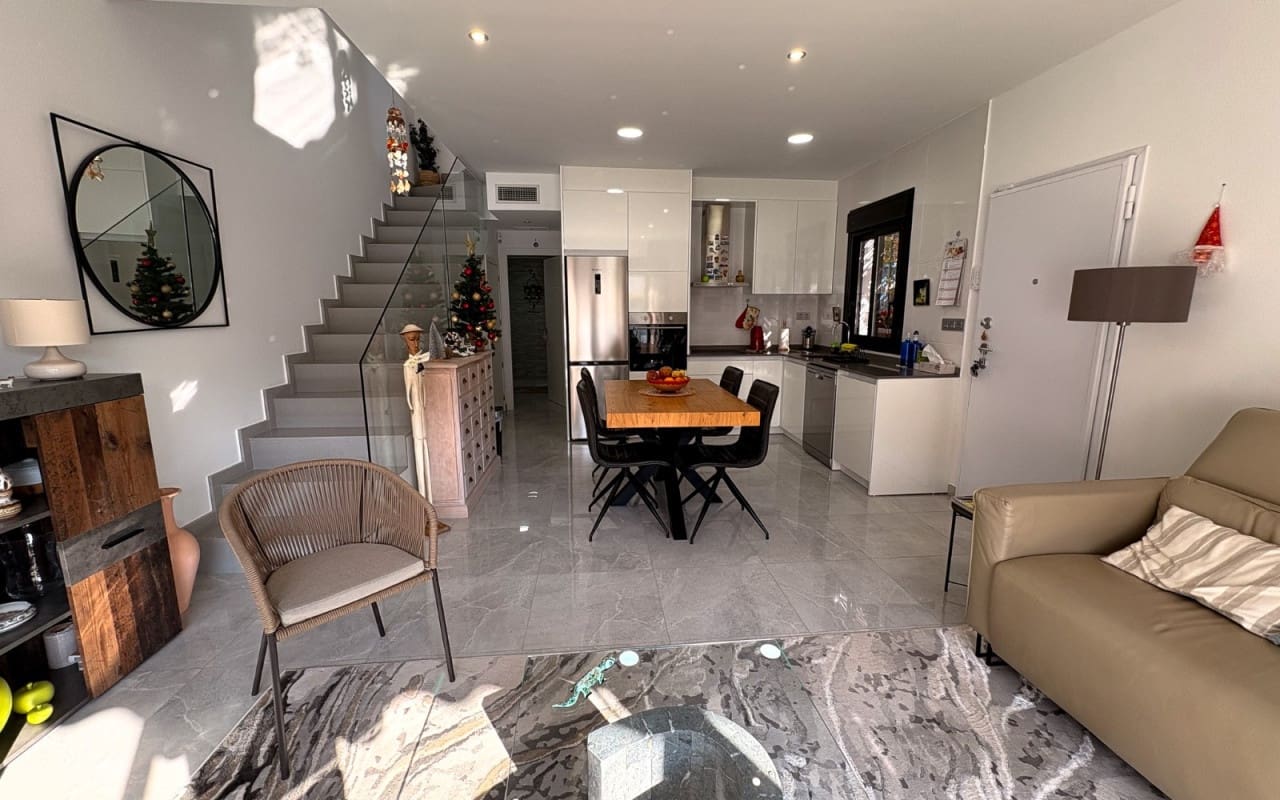 3 sypialnia Dom blizniak na sprzedaż w San Pedro del Pinatar z basenem - 420 000 € (Ref: 9805160)