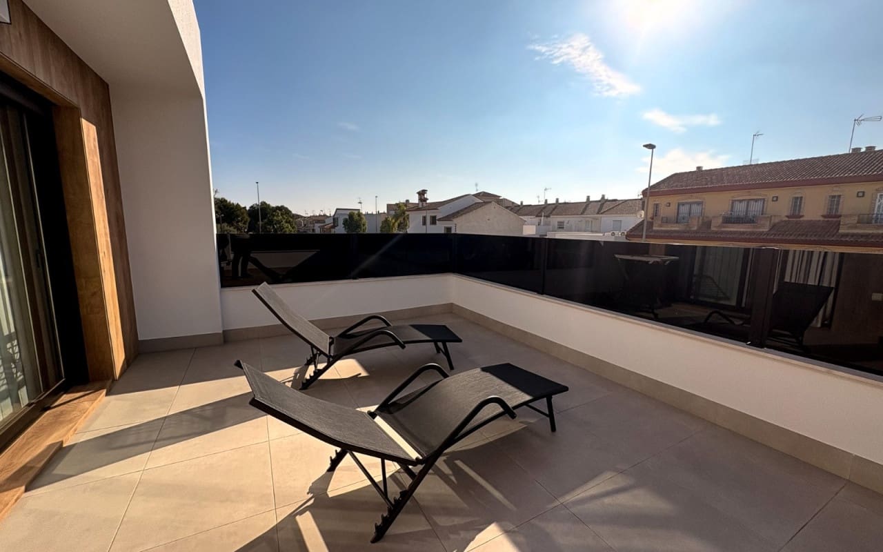 3 sypialnia Dom blizniak na sprzedaż w San Pedro del Pinatar z basenem - 420 000 € (Ref: 9805160)