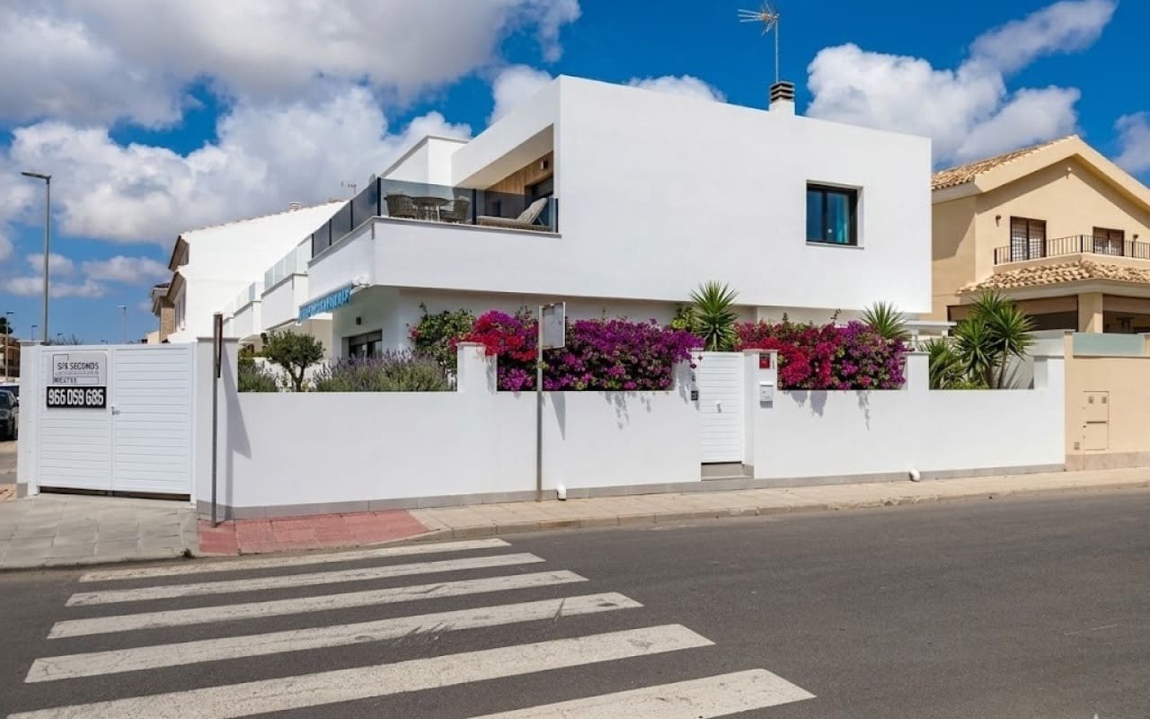 3 sypialnia Dom blizniak na sprzedaż w San Pedro del Pinatar z basenem - 420 000 € (Ref: 9805160)