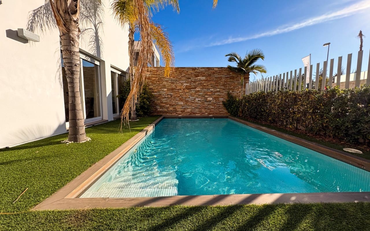 3 sypialnia Dom blizniak na sprzedaż w Ciudad Quesada z basenem - 540 000 € (Ref: 9805161)