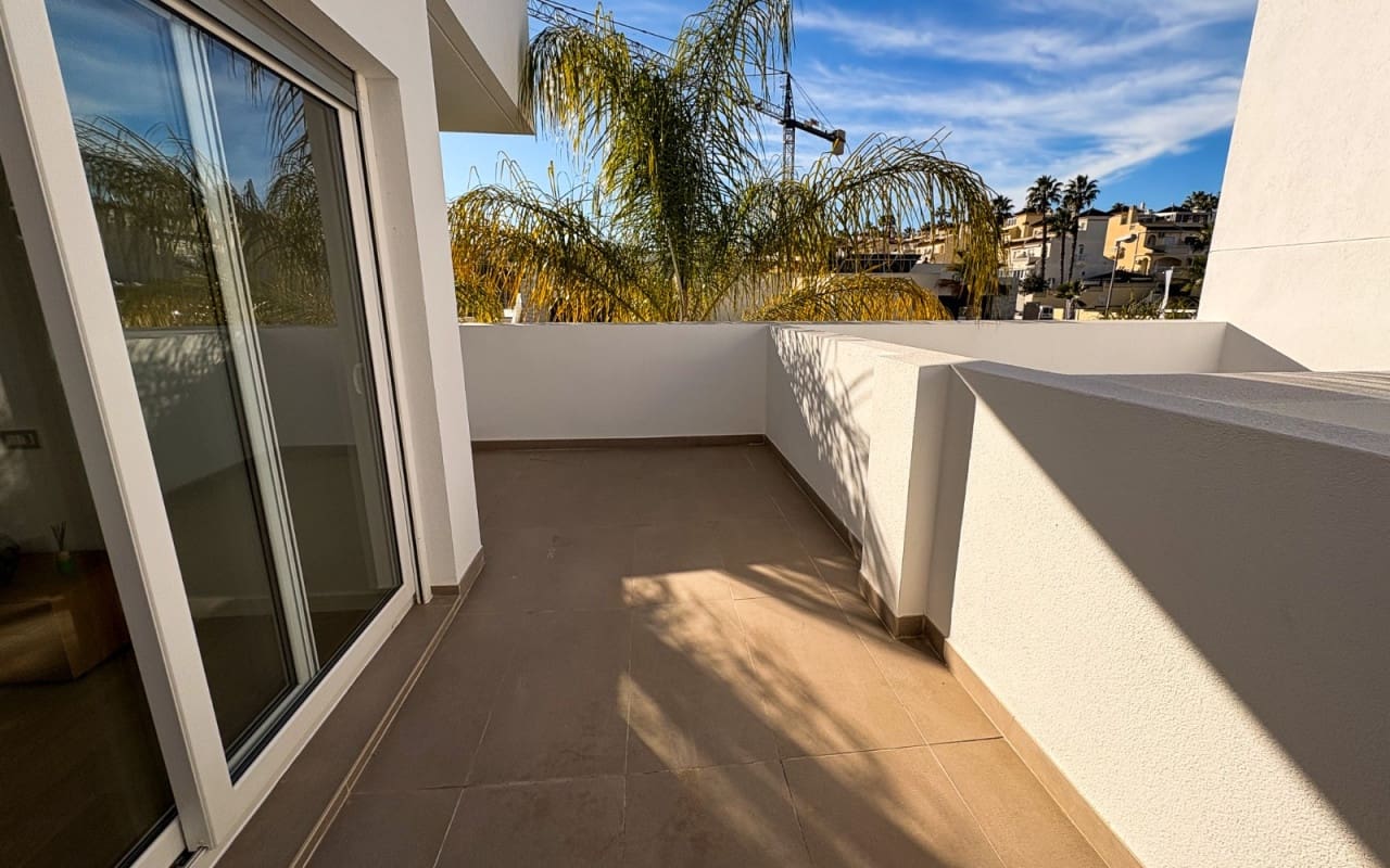 3 sypialnia Dom blizniak na sprzedaż w Ciudad Quesada z basenem - 540 000 € (Ref: 9805161)