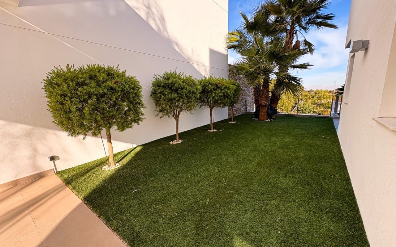 3 sypialnia Dom blizniak na sprzedaż w Ciudad Quesada z basenem - 540 000 € (Ref: 9805161)