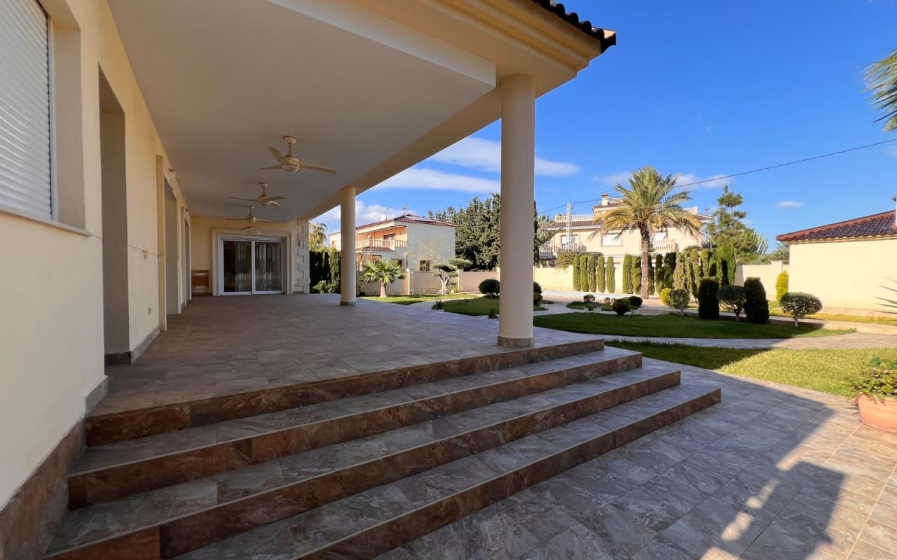 11 bedroom Villa for sale in Orihuela Costa with pool - € 1,800,000 (Ref: 9805162)