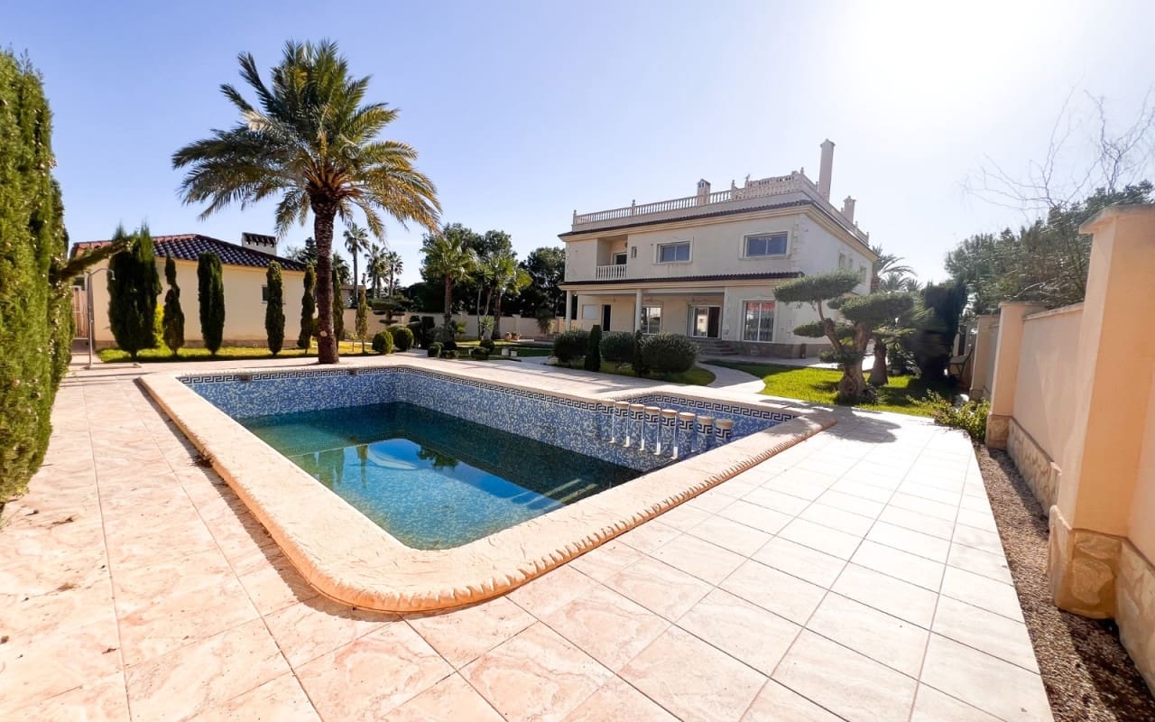 11 bedroom Villa for sale in Orihuela Costa with pool - € 1,800,000 (Ref: 9805162)