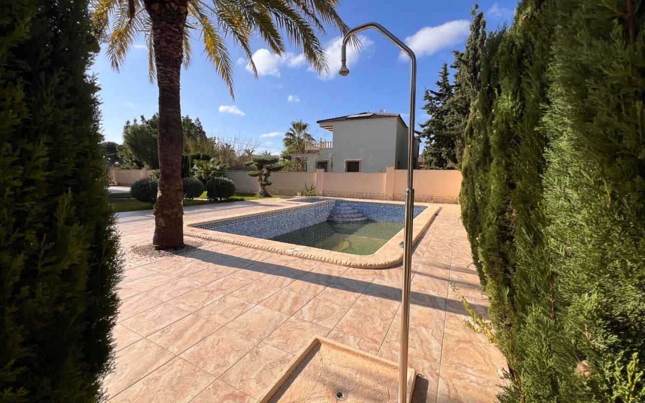 11 bedroom Villa for sale in Orihuela Costa with pool - € 1,800,000 (Ref: 9805162)