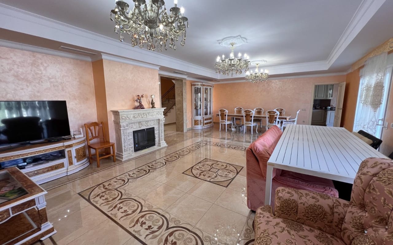 11 bedroom Villa for sale in Orihuela Costa with pool - € 1,800,000 (Ref: 9805162)