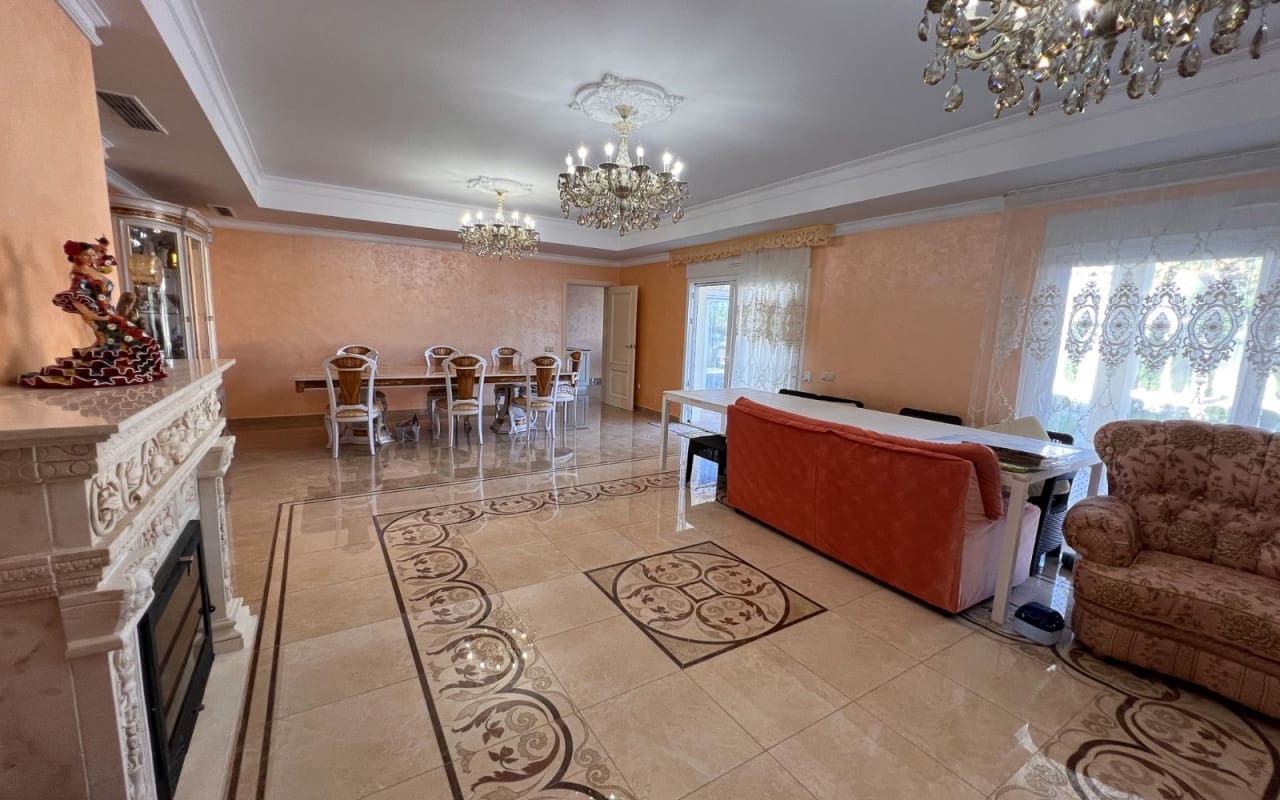 11 bedroom Villa for sale in Orihuela Costa with pool - € 1,800,000 (Ref: 9805162)