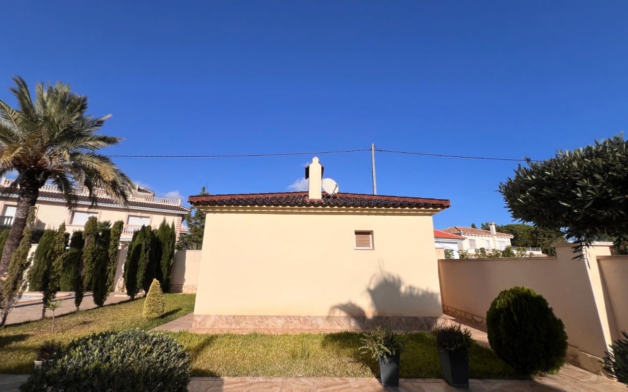 11 bedroom Villa for sale in Orihuela Costa with pool - € 1,800,000 (Ref: 9805162)