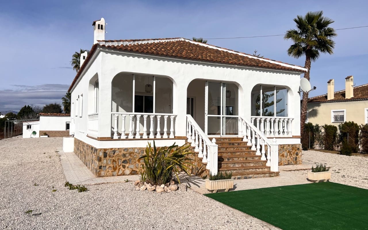 4 bedroom Villa for sale in Dolores with pool - € 529,000 (Ref: 9805164)